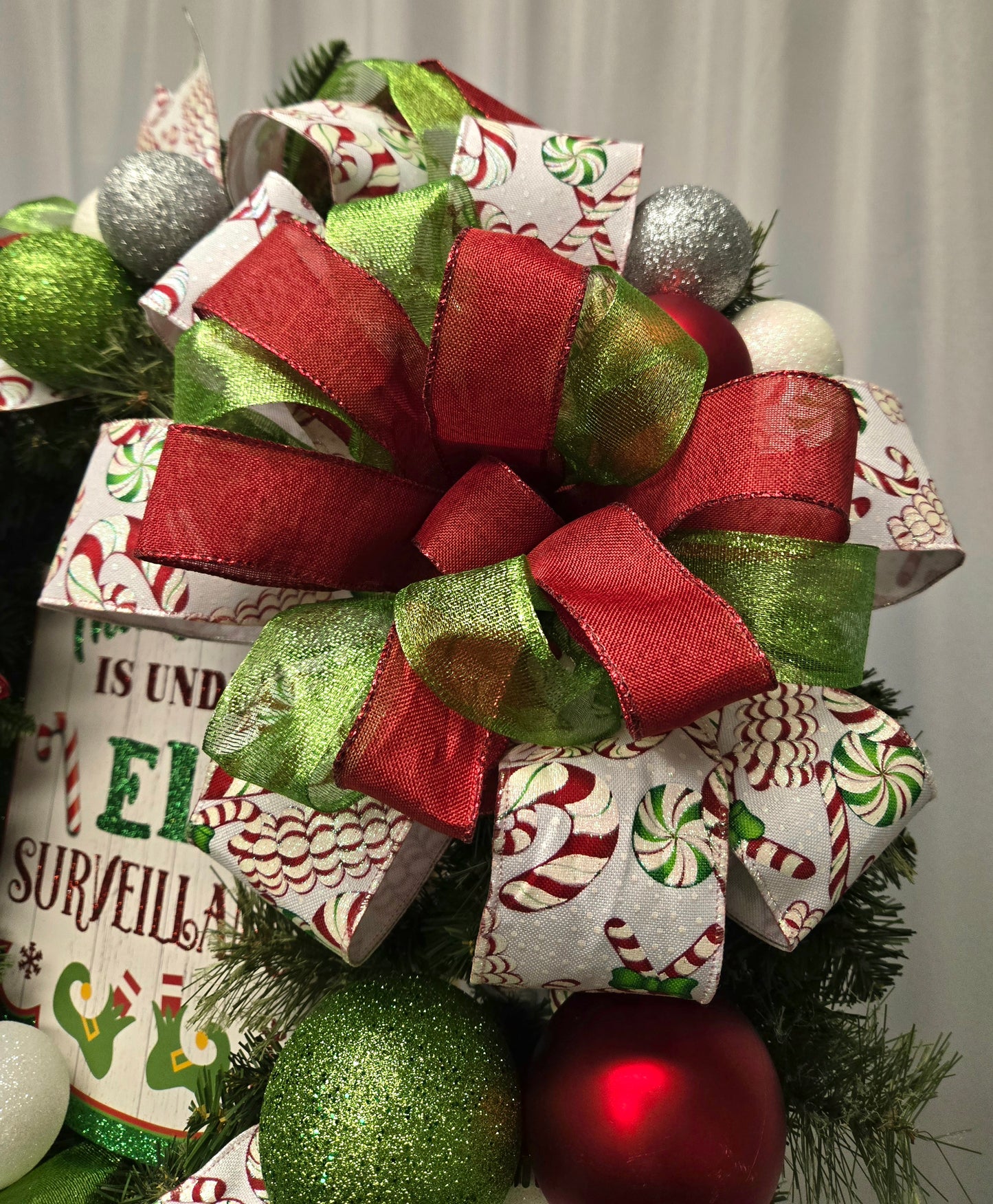Christmas Red, Green & White Elf Wreath – 18″