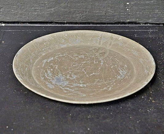 “7.5 inch weathered metal plate centerpiece base in rustic finish”