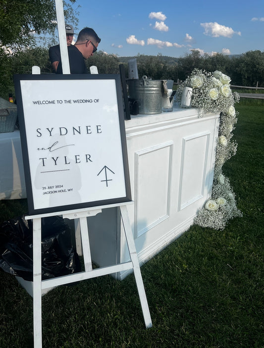 Custom acrylic wedding sign – personalized names and date – personalized wedding décor | RRO Home
